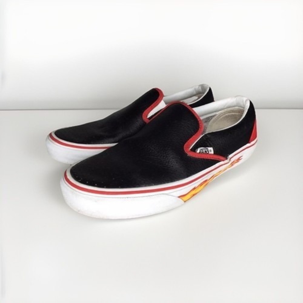 Vans Black Flame Wall Low Top Perforated Sneakers Unisex M7/W8.5 China Leather